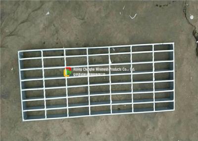 China Hot Dip Galvanizing Industrial Steel Grating , Outdoor Metal Grates High Bearing for sale