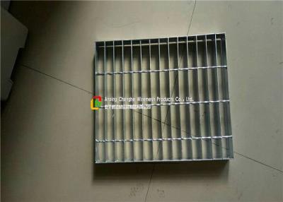 China Silver White Metal Mesh Grate , Stainless Steel Metal Catwalk Flooring for sale