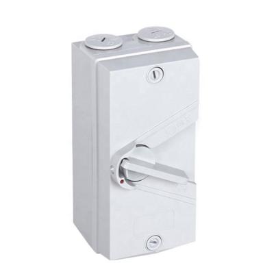 China Waterproof ON-OFF-ON Suntree Manufacture AC Disconnect Switch Isolator Insulating Switch Price 63A Isolator for sale