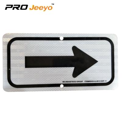 China AL0612 EGP-11 6x12 reflective arrow sign, safety warning metal arrow reflective street sign for sale