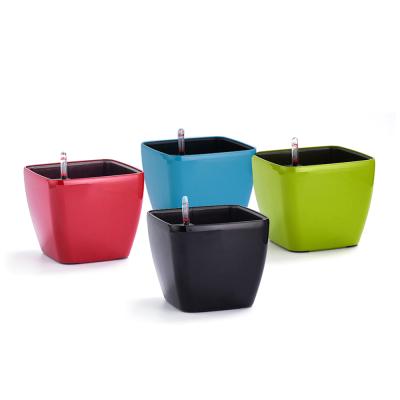 China Eco-friendly Hot Sale Decorative Self Watering Plastic Planters Flower Pots Maceteros for sale