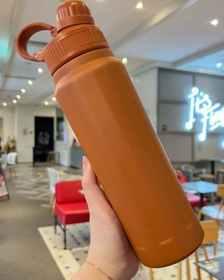 China Viable Water Bottle Vacuum Flasks New Stainless Steel Vacuum Flask With Handle for sale