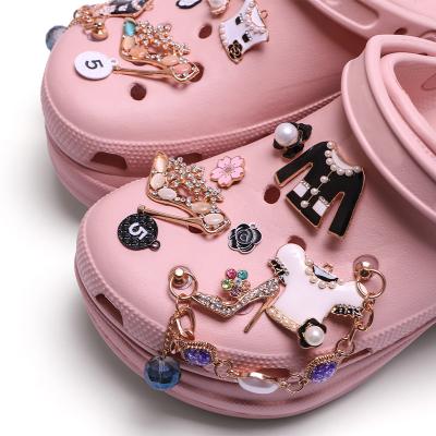 China High Quality.washable.eco-friendly.colorful metal factory direct sale luxury cartoon new style Croc shoe charms clog PVC shoes metal charms for croc for sale