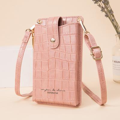 China Lady Hot Sales 2021 women pinch candy color shoulder bag embossed cross - body bag crocodile print cell phone bags for sale