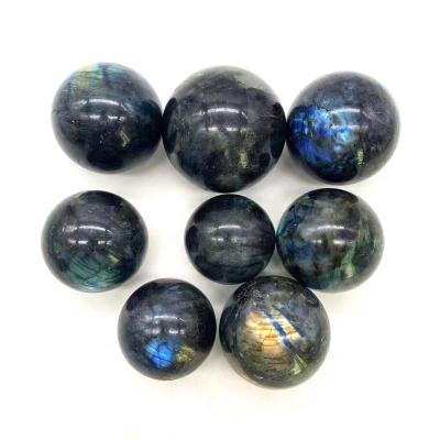 China Donghai Rainbow Quartz Snapshot Rocks Sphere Reiki Healing Labradorite Natural Crystal Polishing Ball for sale