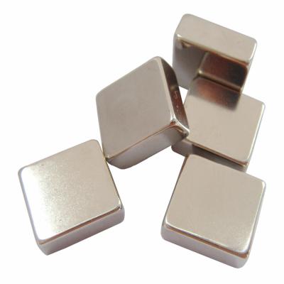 China Industrial magnet free sample with n52 neodymium permanent magnet magnet for engine parts for sale