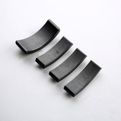 China Industrial Magnet High Performance Y35 Ferrite Magnet Black Fe2O3 Magnets Customized Magnetic Products for sale