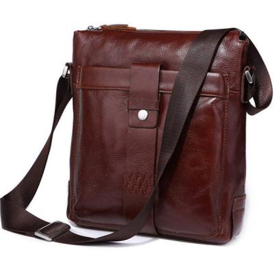 China Dark Navy Oil Vintage Mens Leather Crossbody Bag with Adjustable Shoulder Strap for sale