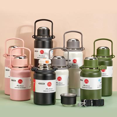 China PORTABLE 316 Stainless Steel Double Wall Vacuum Insulated Travel Water Bottle 900ml Jug With Handle for sale