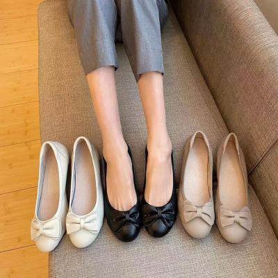 China New Flat Flat Ladies Leather Round Toe Butterfly Knot Slip On Lightweight Women's Shoes for sale