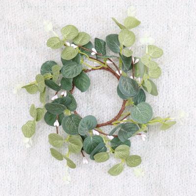 China Fashion eucalyptus green leaves and decorative white berry flowers for home decor for sale