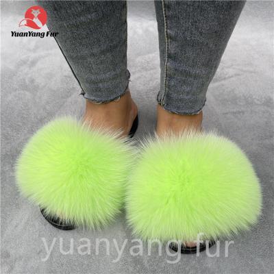 China 1 Pairs Logo Real Fox Raccoon Fluffy Fluffy Slippers Wholesale Custom Fur Cushioning Furry Slides For Women for sale