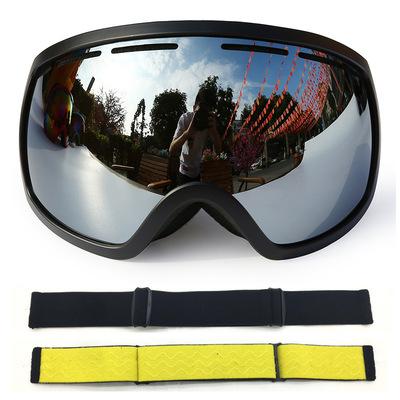 China Durable Ski Glasses Outdoor Ski Glasses Wide Field Eyewear Fog Proof Wholesale Fashion Snow Ski Glasses Magnet Large Spherical for sale