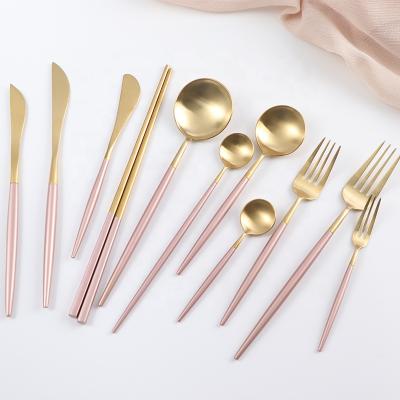 China Disposable Disposable Gold Plated 304 Stainless Steel Spoon Fork Knife Black Flatware Dinnerware Set for sale