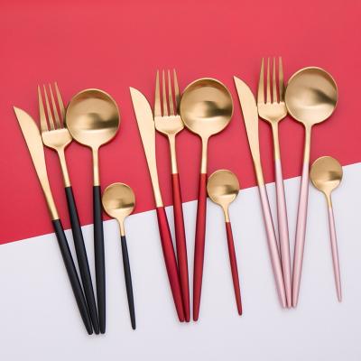 China Wholesale Restaurant Use Gold Handmade Viable Handle Flatware Mexican Black Dinner Set For Wedding Gift for sale