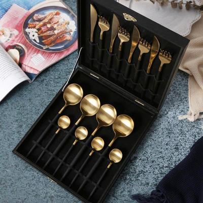 China Promotion 16 Pcs Disposable Flatware Gold Flatware Stainless Steel Disposable Dinnerware Sets With Wooden Box for sale