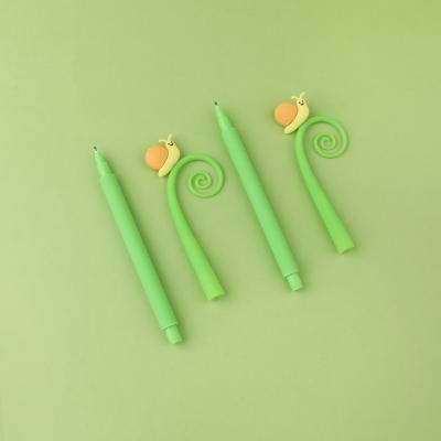 China Fashion normal style lovely soft silica gel snail lovely shaking shaking pen small fresh writing pen for school office supplies station for sale