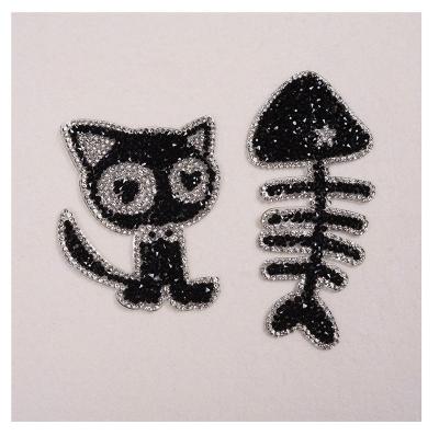 China Flatback Custom  Rhinestone Patch Cat Fish  Brooch Labels for Garment Accessories for sale