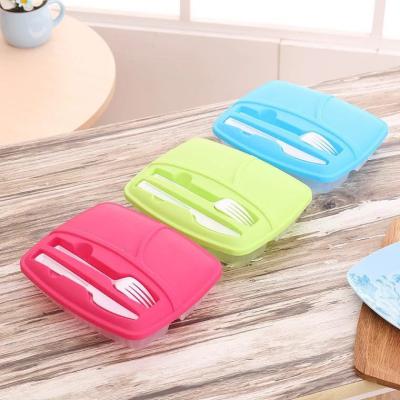 China Healthy Steamable Eco Portable Plastic Lunch Box Take Away Kids Plastic Bento Lunch Boxes With Knife And Fork for sale