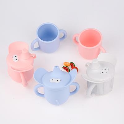 China Baby Supplies 150ml Baby Drinks Cup Sustainable Elephant/Lion Snacks Cup Baby Food Grade Silicone Feeding Bottle With Handle for sale