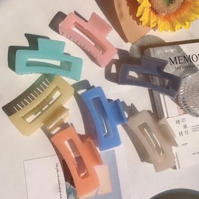 China Simple temperament and direct cute 2021 factory supply new arrivals solid color girl hair claw plastic hair claw clips large hair accessories for women for sale