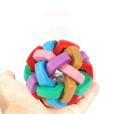 China Stocked colorful handmade bell ball pet toy to relieve boredom ball pet molar elastic supplies for sale