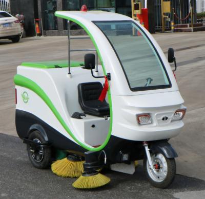 China Hot Selling Mini Hotels Ride On Tractor Mounted Road Sweeper for sale