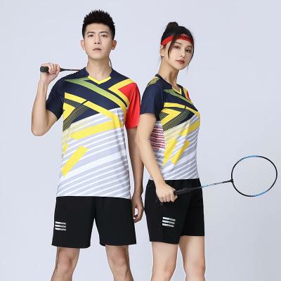 China Breathable OEM Customized Sports T Shirt Training Fitness Tops Breathable Sublimation Polyester T Shirt For Men for sale