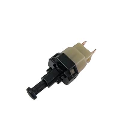 China Interruptor de luz de freno de rendimiento 2P / 24515036 para el Chevrolet N300 / N300P en venta