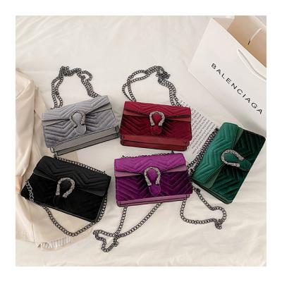 China Fashion Famous Brand Fashion Message Luxury Cross - 2021 Body Bag Chain Bags Velvet Material Handbags for sale