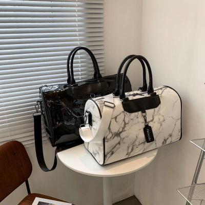 China Fashion Large Capacity High Quality Handbags 2021 Shoulder Bags Women Oversized Travel Handbags for sale