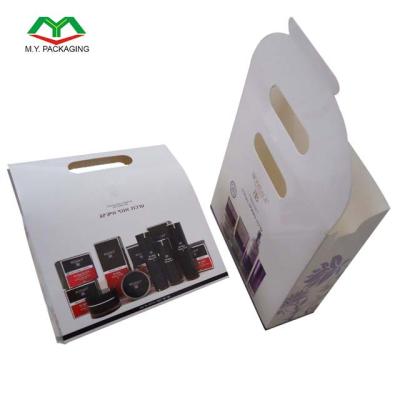 China Recyclable Printed Cosmetics Paper Shopping Bags With Company Logo for sale