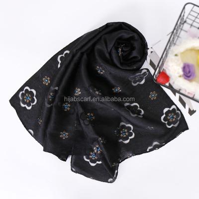 China Fashionable Muslim Women Lightweight Flower Printed Floral Hijab Polyester Beads Scarf for sale