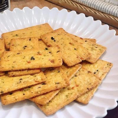 China Natural Delicious Cheese Baked Biscuits And Crunchy Biscuit With Nine Vegetables For OEM For Supermarket for sale