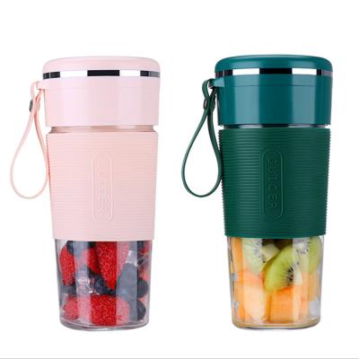 China Car 6 Blade USB Spremiagrumi Mini Portable Blender Juicer Orange Juicer Machine for sale