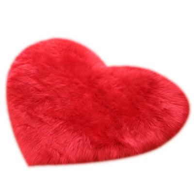 China Factory direct faux fur floor washable heart-shaped soft carpet for kids living room bedroom fluffy rug floor for sale