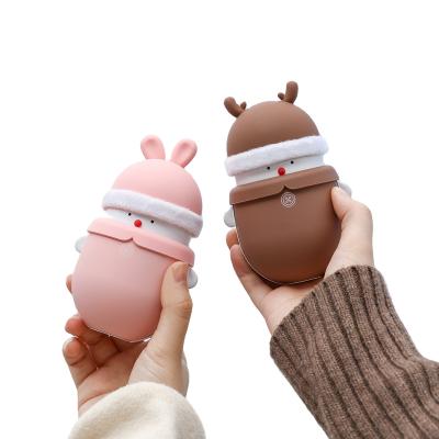 China Outdoor Portable Baby Hand Warmer Deer Power Bank For Christmas Gift for sale