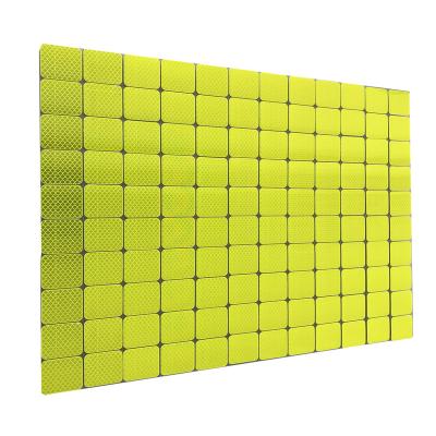 China 1.22m X 45.72m Green High Brightness Self Adhesive Warning Tape Engineering Grade for sale