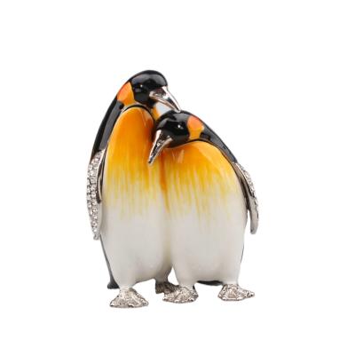 China 2021 Newest Antarctic Penguin YI SHANG BAO 2021 Exquisite Luxury Trinket Box Fashion Cute Jewelry Box for sale