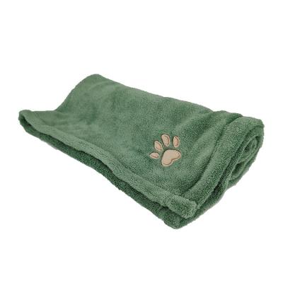 China YangyangPet Travel Embroidered Customized Accepted LOGO Paw Paw Fleece Pet Warmer Blanket For Dog for sale