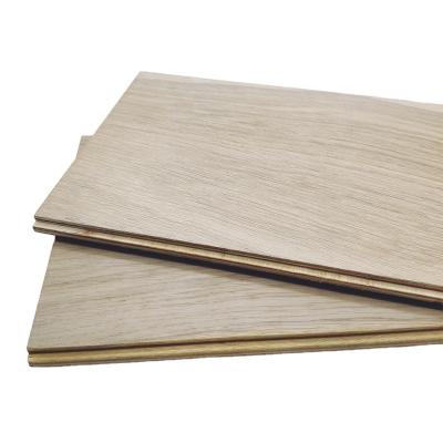 China Modern Waterproof Prefinished Wood Laminate Engineered Flooring for sale