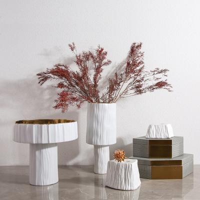 China White Gold Retail Modern Table Top Decoration Wedding Centerpiece Porcelain Stocked Ceramic Flower Vase for sale