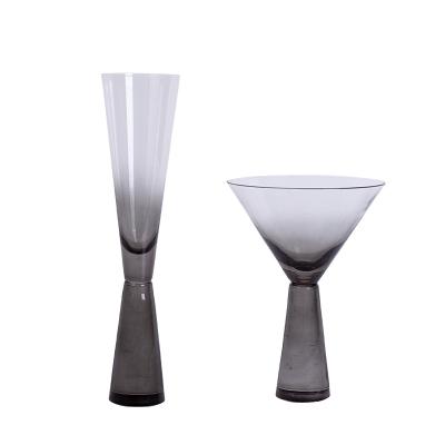 China 2020 Modern New Product Ideas Interior Decorations Home Decoration Product Table Triangle Shape Gray Clear Glass Cup Vase for sale