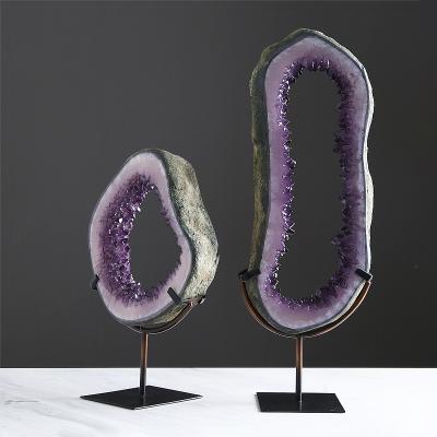 China Large Resin Europe Abstract Home Decoration Nordic Purple Home Accent Artificial Amethyst Decoration for sale