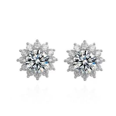 China Nice Design GRA Certificate Solid Gold Plated Moissanite 5mm 10k C Earrings for sale