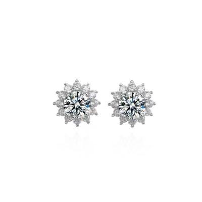 China 2021 Nice Design High Quality Round 0.5 Carat 5mm18K White Clear Gold Plated Moissanite Gemstone Stud Earrings for sale