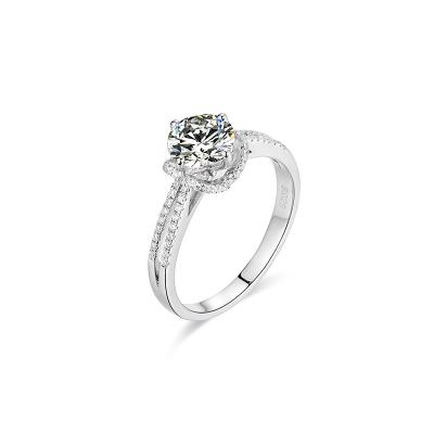 China Nice Design Hot Sale 1 Carat Moissanite Ring 18K Gold Plated Engagement Ring Set Moissanite Diamond Ring for sale