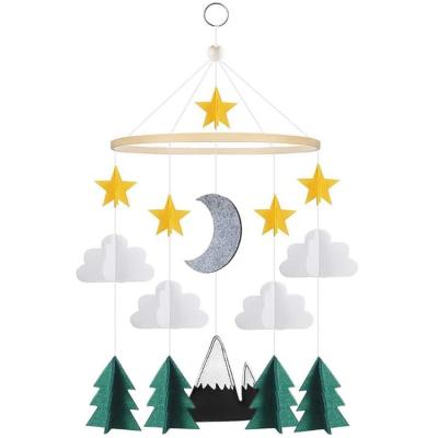 China 100% Eco-Friendly High Quality Felt Mobiles, Baby Clouds, Mountains and Trees Hanging Moon Toys, Nursery Baby Boys& Girls Room Decor for sale