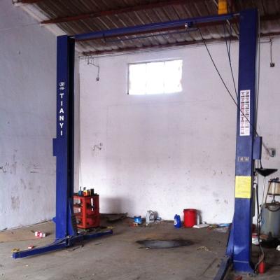 China Many Years Factory 2 4 Ton Mechanical Hydraulic Post Car Lift for sale