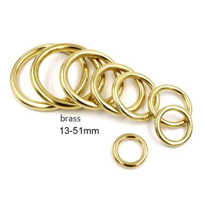 China Custom Size Eco-friendly Wholesales Metal Existing Brass Round O Ring Clips For Bags for sale